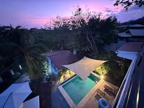 Sunset - Stunning Poolside Samara